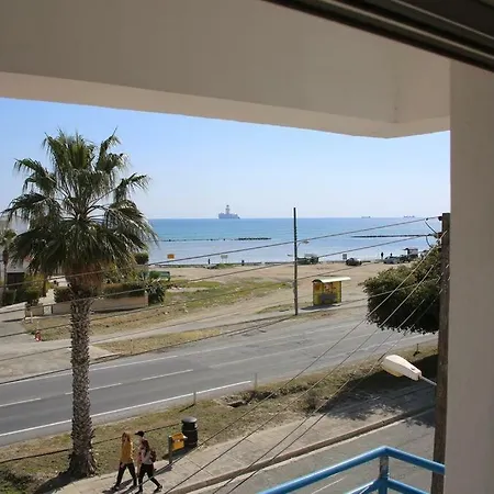 Beach Front アパート *