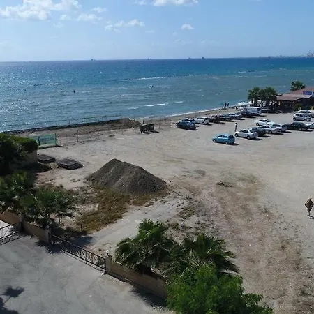 公寓 Beach Front 拉纳卡