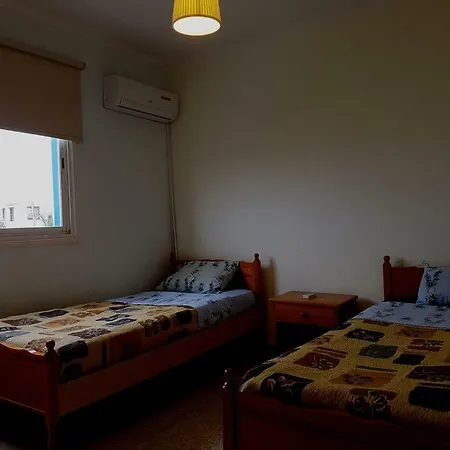 Beach Front 公寓 拉纳卡